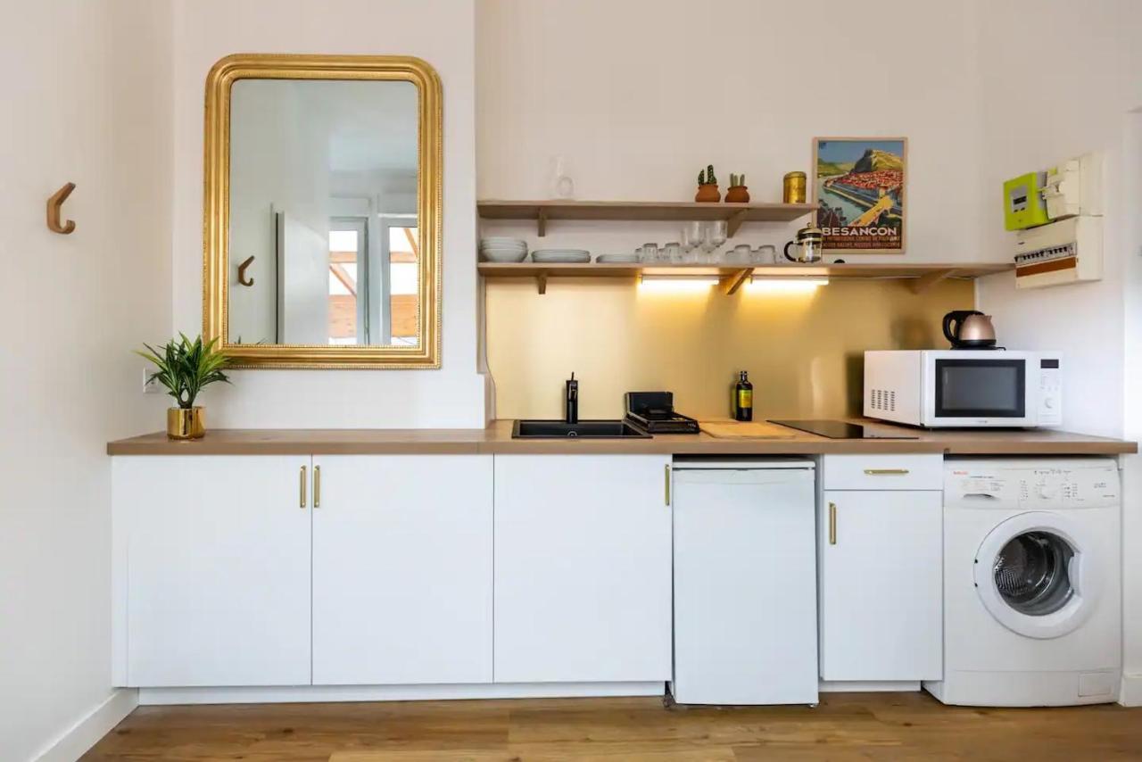 Le 17 Madeleine Apartment Besancon Exterior photo